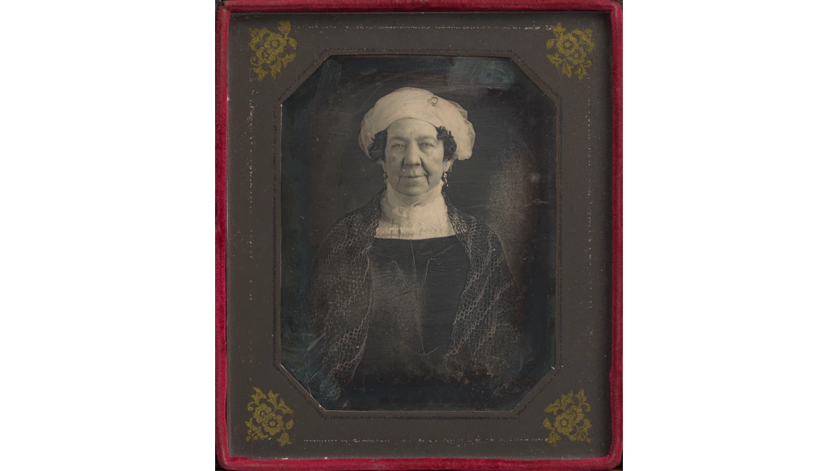 Dolley Madison faces the camera in John Plumbe Jr.’s 1846 daguerreotype, framed by the original decorated case